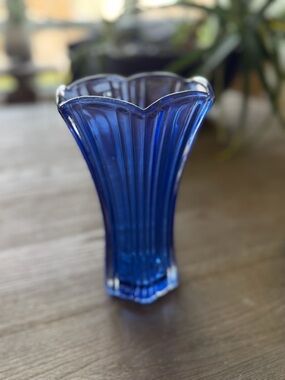 Vintage USA Anchor Hocking Cobalt Blue Ribbed Vase